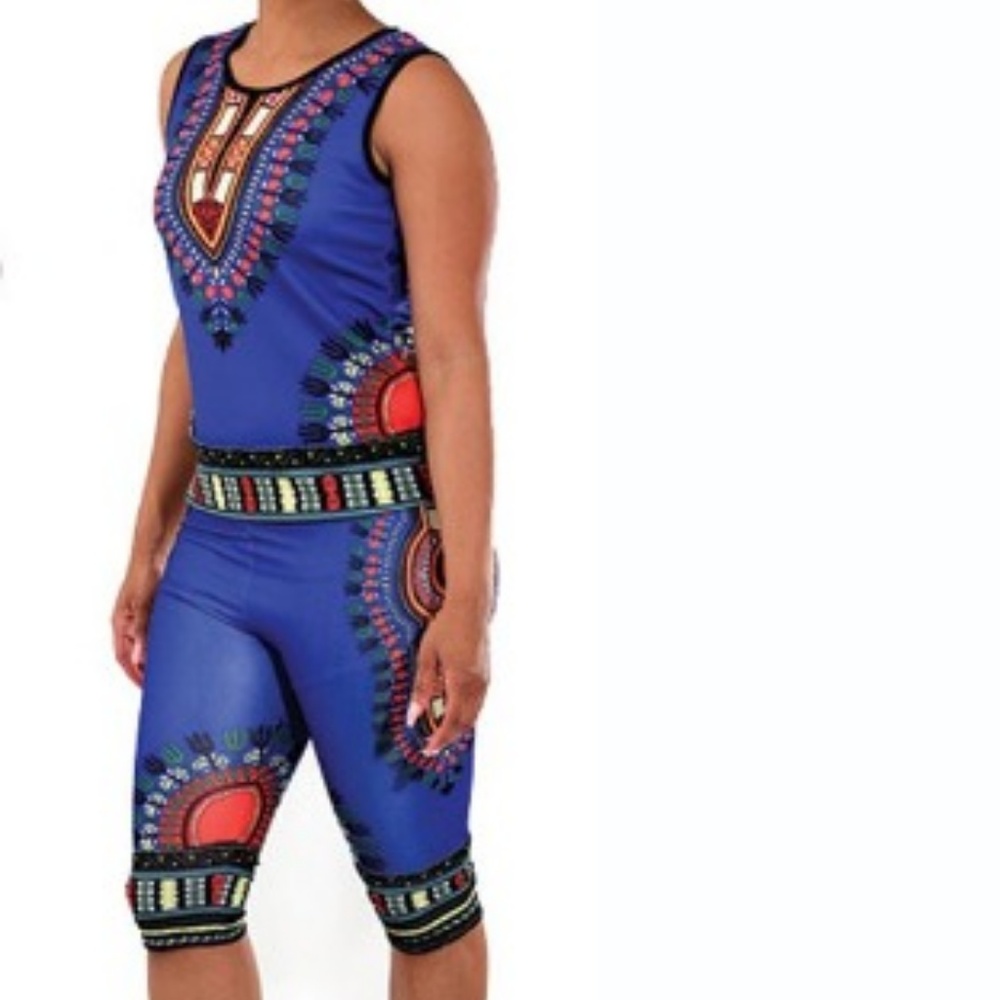 Traditional Print Capri Set: Blue MD
